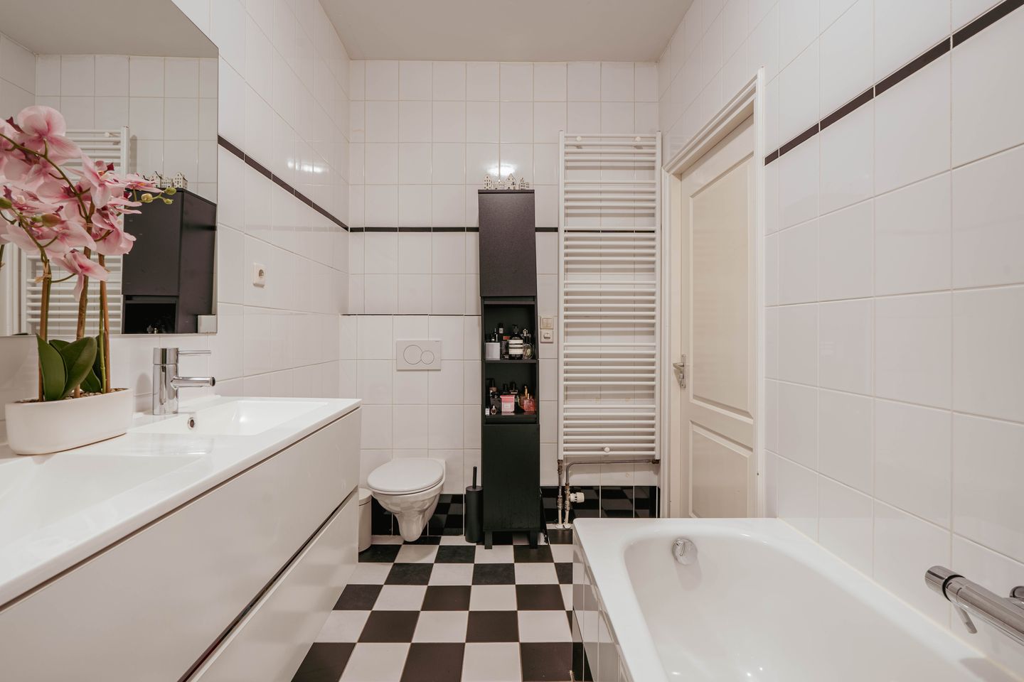 Photo 14 of Bronckhorststraat 42-3