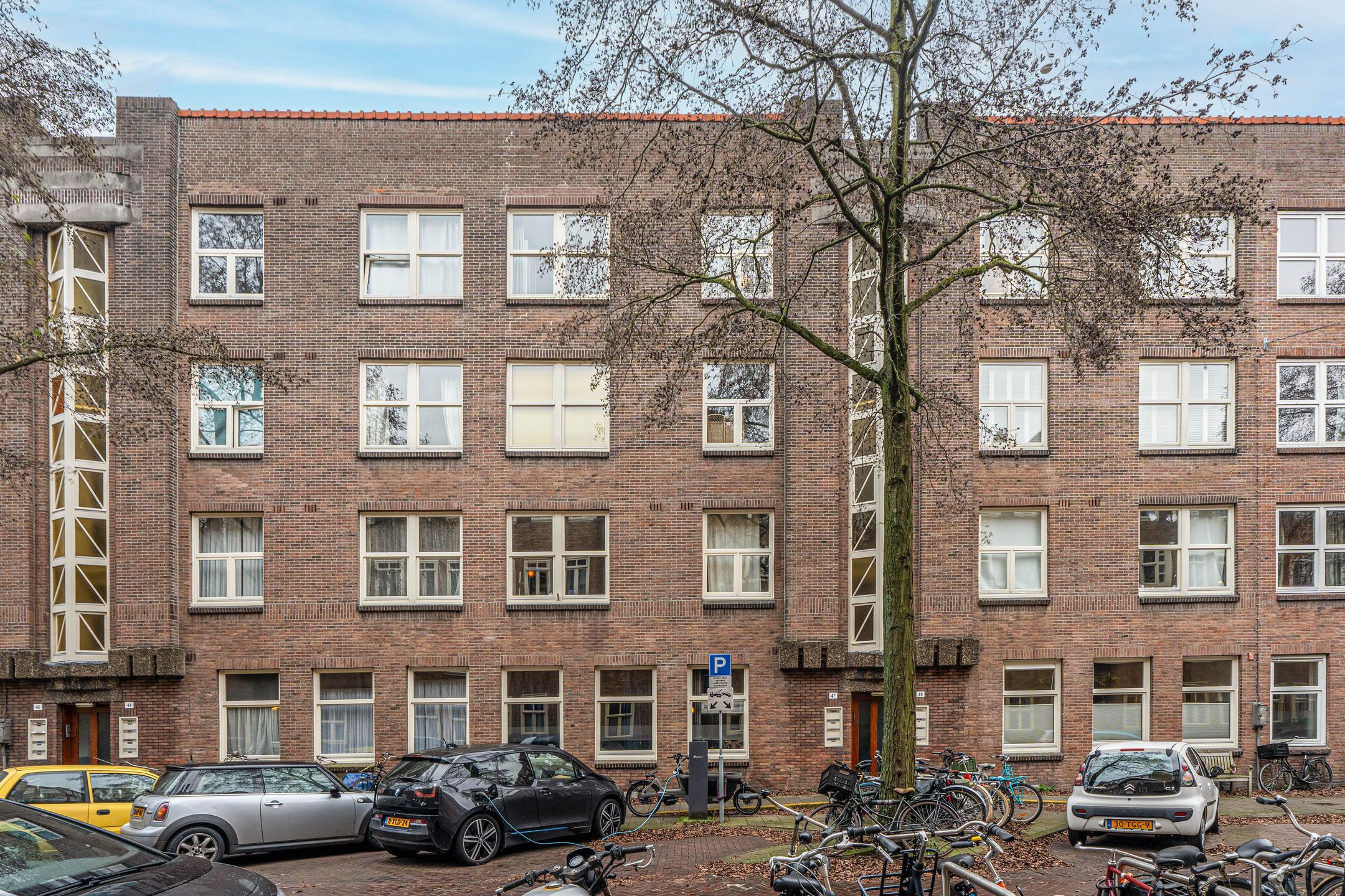 Photo 15 of Bronckhorststraat 42-3
