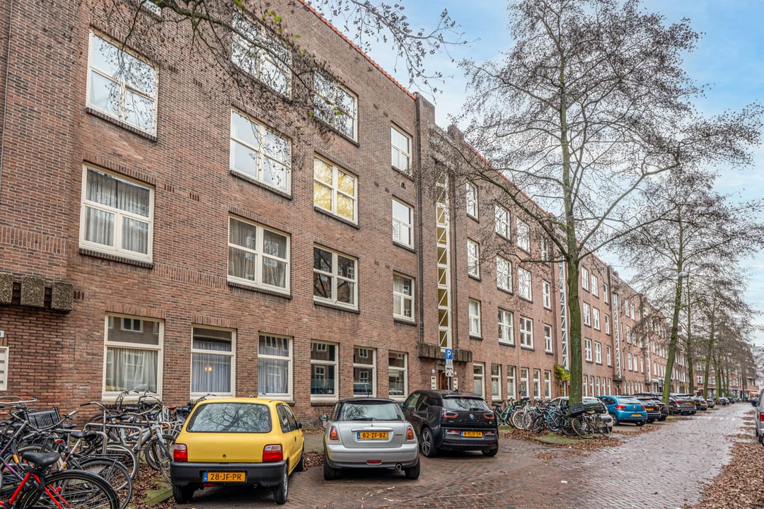 Photo 16 of Bronckhorststraat 42-3
