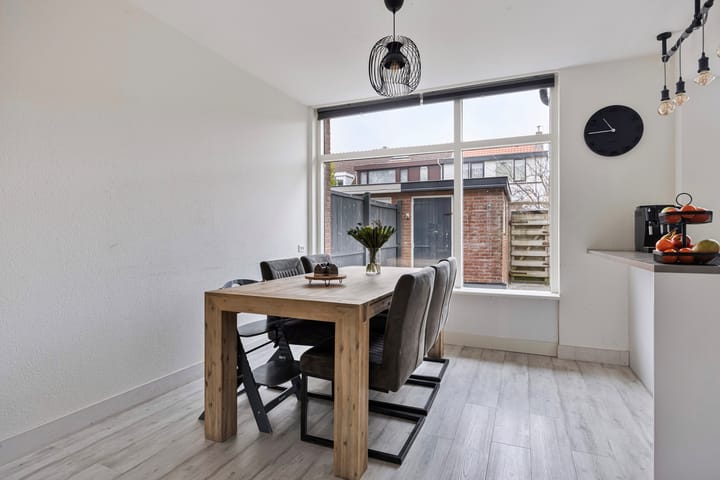 Foto 15 van Bernhardstraat 21