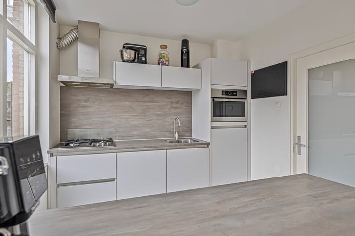 Foto 19 van Bernhardstraat 21