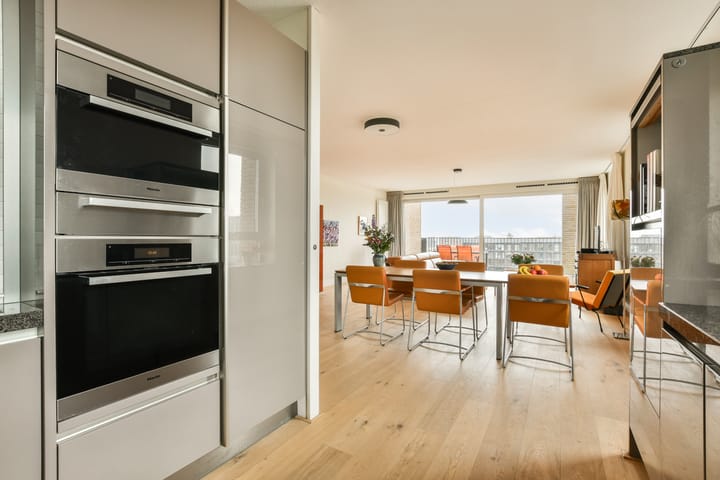 Foto 10 van Pieter Oosterhuisstraat 40