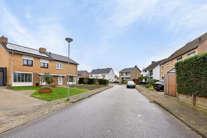 Foto 6 van Lijsterbeslaan 13