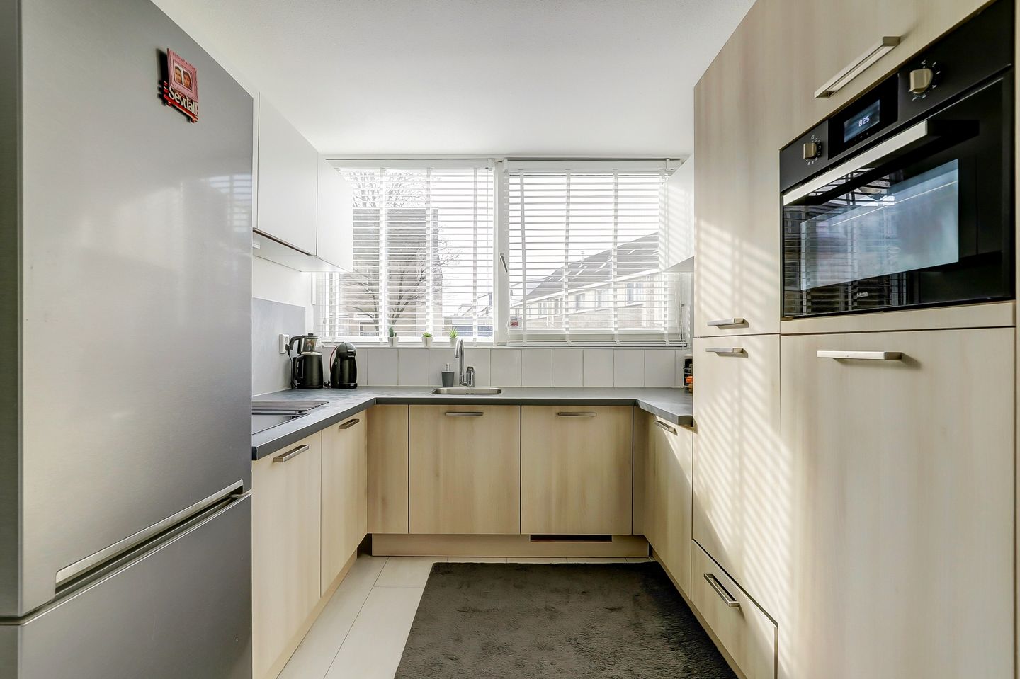 Photo 14 of Leeuweriklaan 3