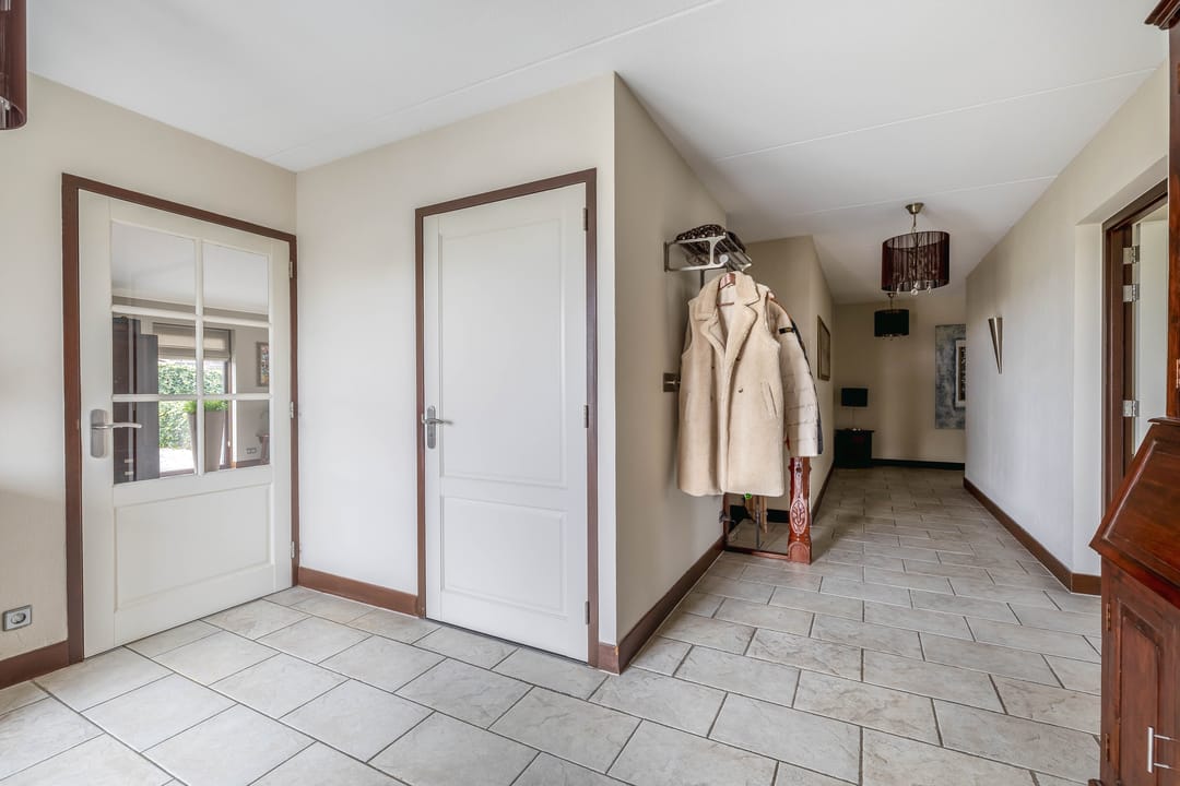 Photo 7 of Knibbelweg 8