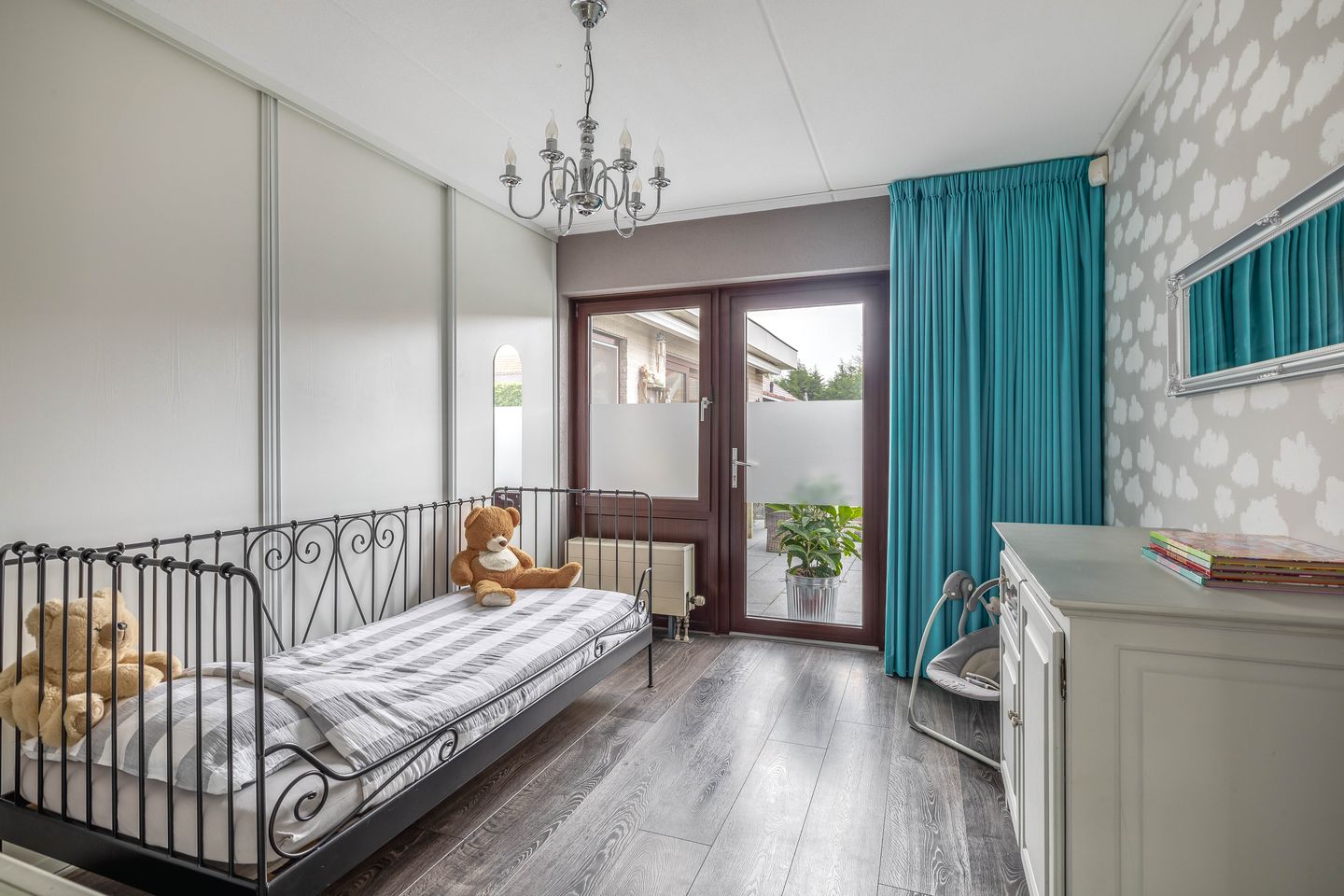 Photo 40 of Knibbelweg 8