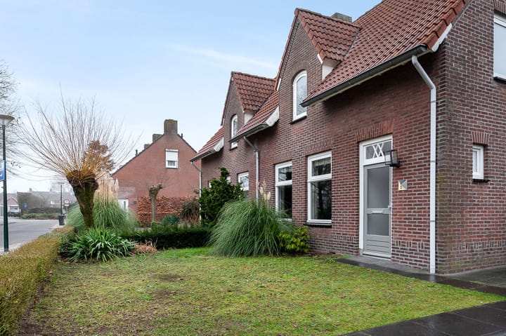 Photo 9 of Deken Cauthalsstraat 3