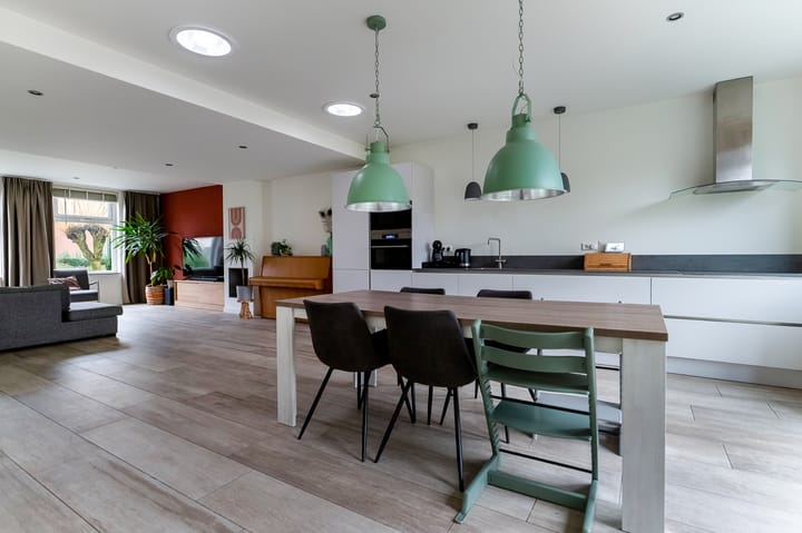 Photo 15 of Deken Cauthalsstraat 3