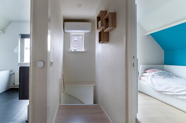 Photo 24 of Deken Cauthalsstraat 3