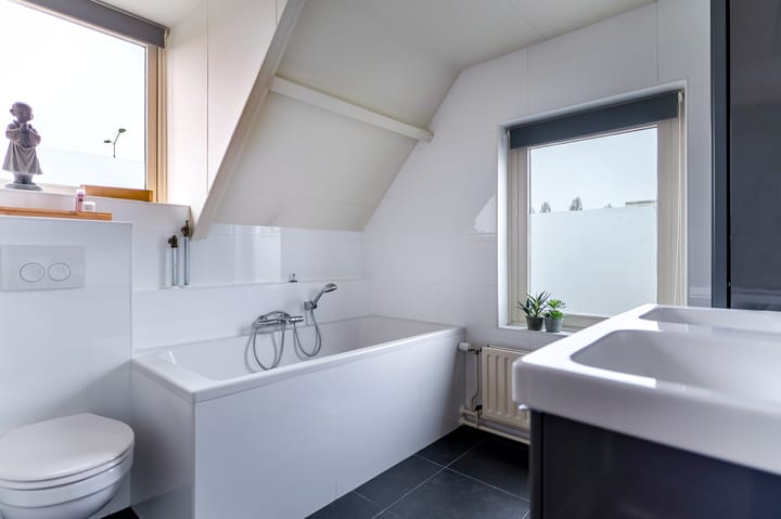 Photo 30 of Deken Cauthalsstraat 3