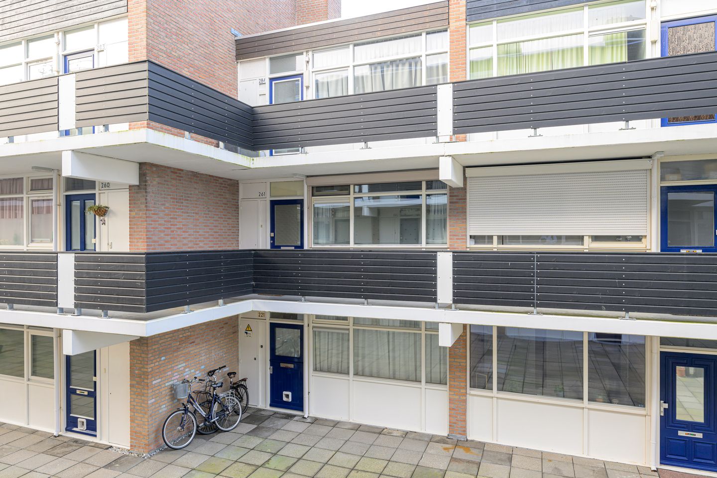 Foto 34 van Winkelwaard 261