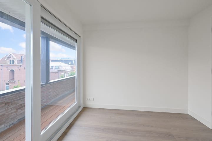 Foto 9 van Westzijde 9-E