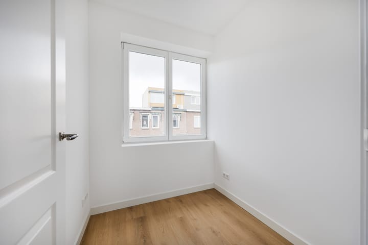 Foto 16 van Semarangstraat 14