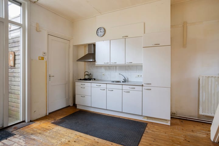 Foto 16 van Willem Loréstraat 60