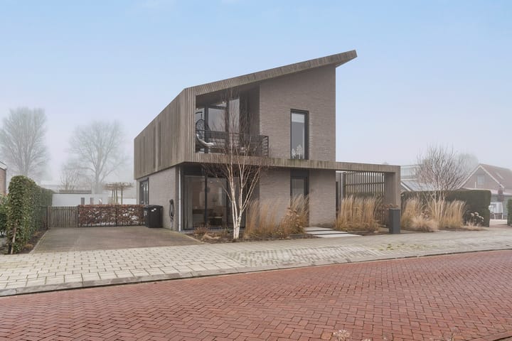 Photo 8 of Wethouder C.J. Moerlandstraat 16