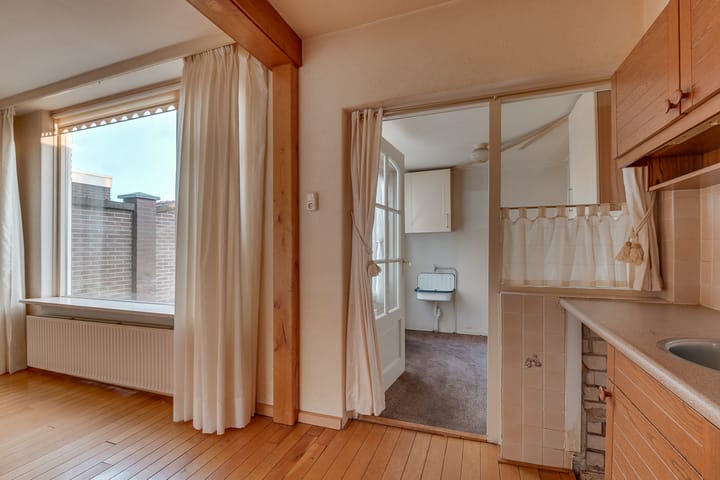 Foto 8 van Herman Kampmanstraat 56