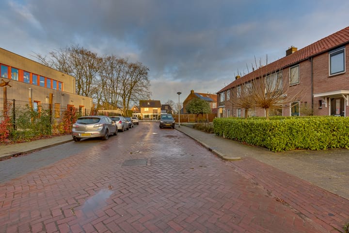 Foto 13 van Herman Kampmanstraat 56