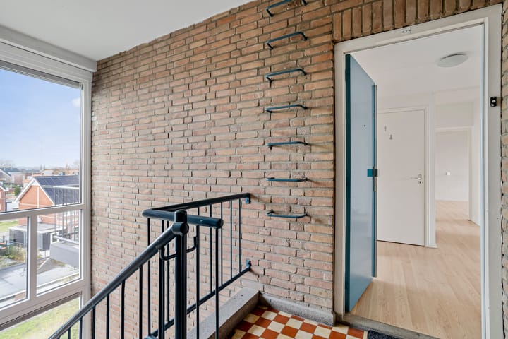 Foto 6 van Lachappellestraat 63-C