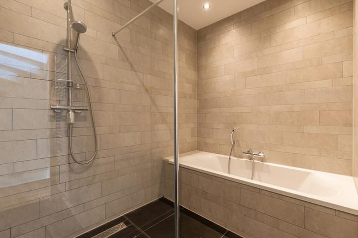 Foto 17 van Cornelis Anthoniszstraat 64-3