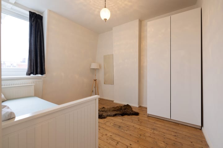 Foto 18 van Cornelis Anthoniszstraat 64-3