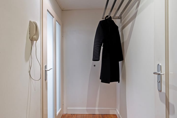 Foto 6 van Haagplein 65