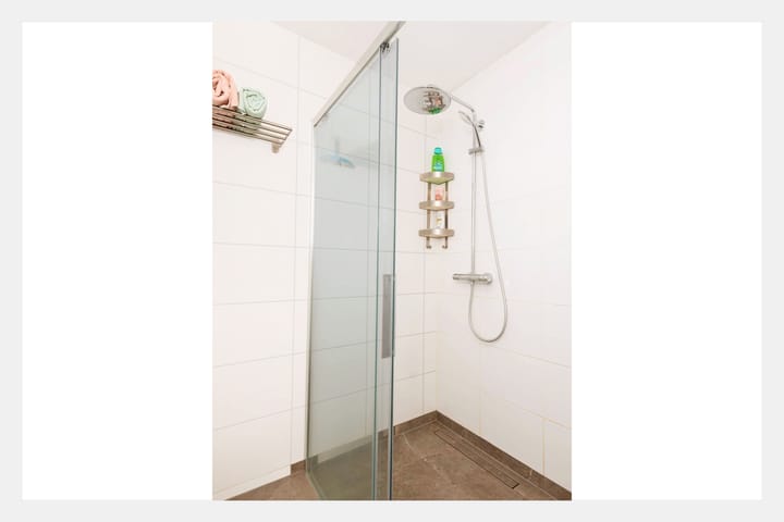 Foto 21 van Atlasvlinder 100