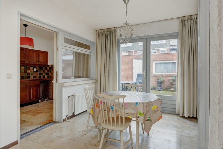 Foto 10 van Spoorlaan 39