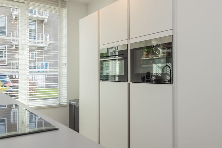 Foto 14 van Van Limburg Stirumstraat 5