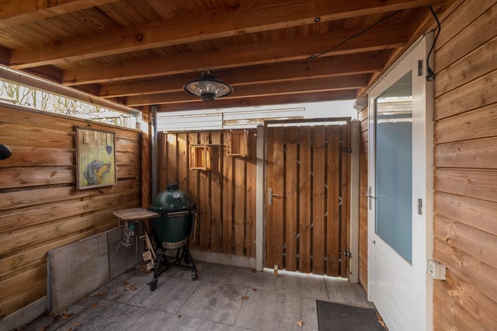 Foto 20 van Van Limburg Stirumstraat 5