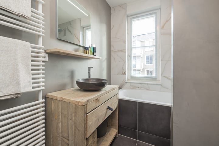 Foto 25 van Van Limburg Stirumstraat 5