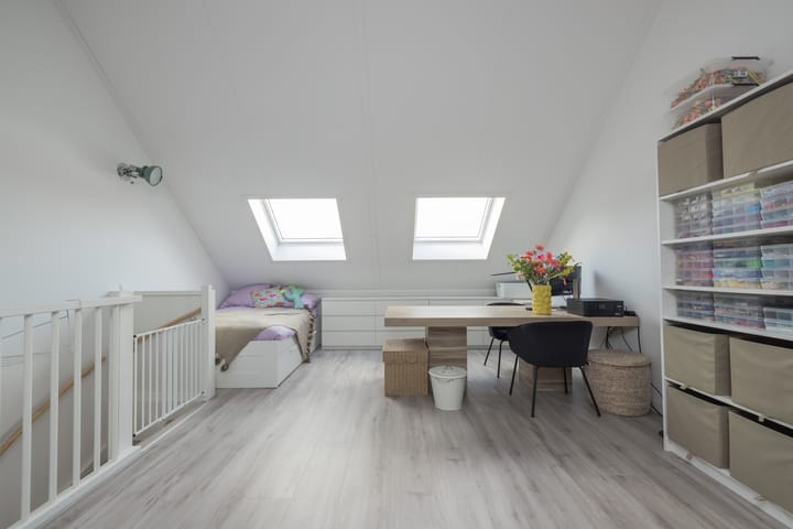 Foto 36 van Van Limburg Stirumstraat 5