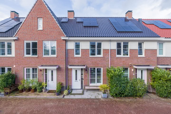 Foto 41 van Van Limburg Stirumstraat 5