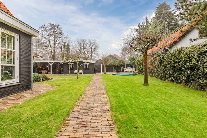 Foto 60 van Laanweg 8