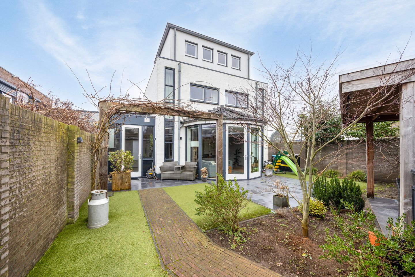 Foto 1 van Zuringveld 30