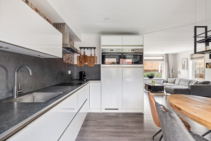 Foto 7 van mr. J.P. Miedemastraat 34