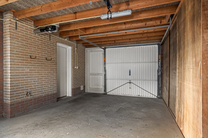 Foto 12 van mr. J.P. Miedemastraat 34