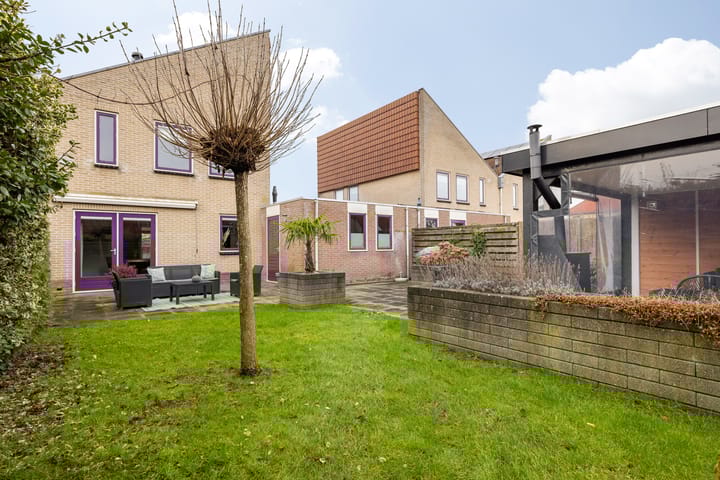 Foto 34 van mr. J.P. Miedemastraat 34