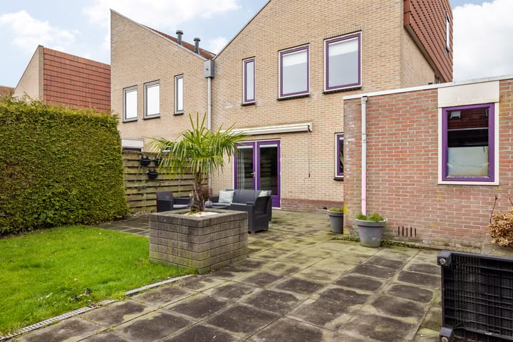 Foto 38 van mr. J.P. Miedemastraat 34