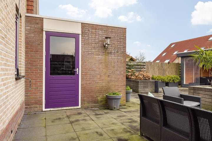 Foto 39 van mr. J.P. Miedemastraat 34