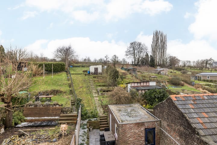 Foto 2 van Monseigneur Mannensstraat 25