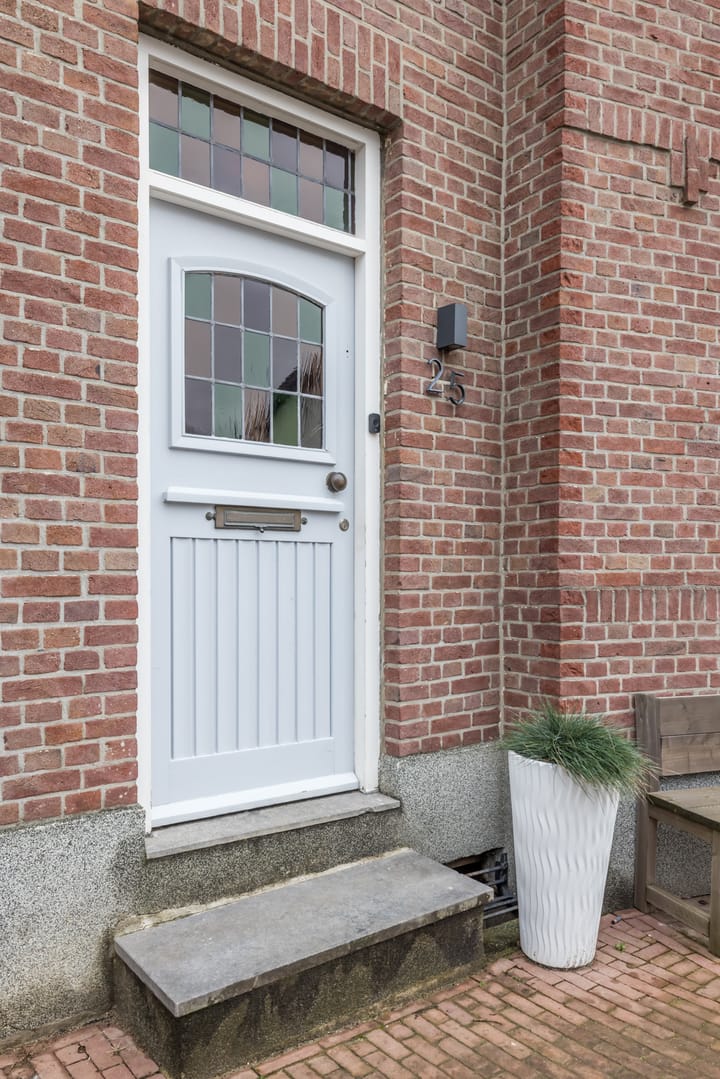 Foto 4 van Monseigneur Mannensstraat 25