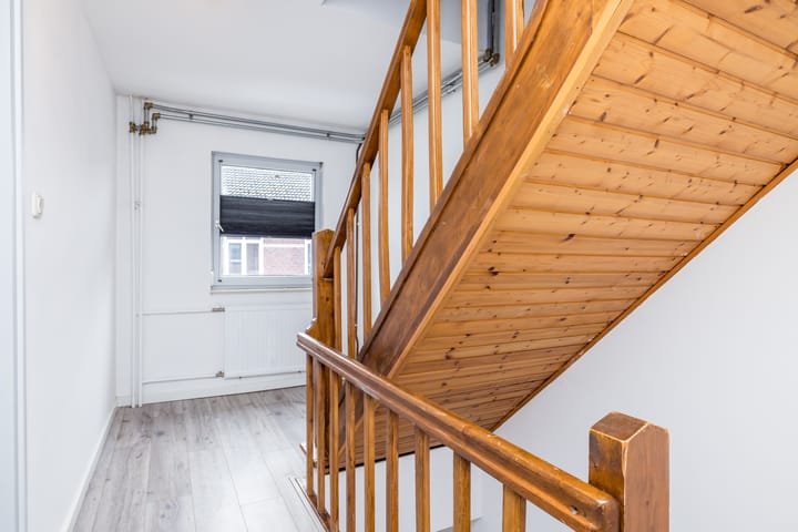 Foto 27 van Monseigneur Mannensstraat 25