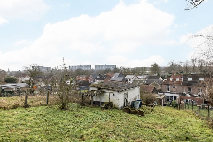 Foto 39 van Monseigneur Mannensstraat 25