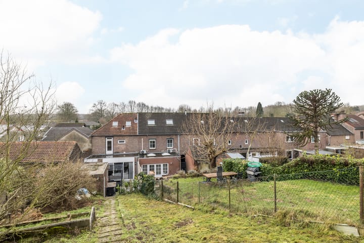 Foto 40 van Monseigneur Mannensstraat 25