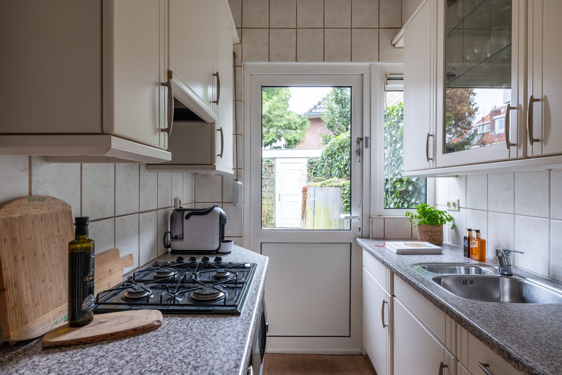 Foto 12 van Radiostraat 74