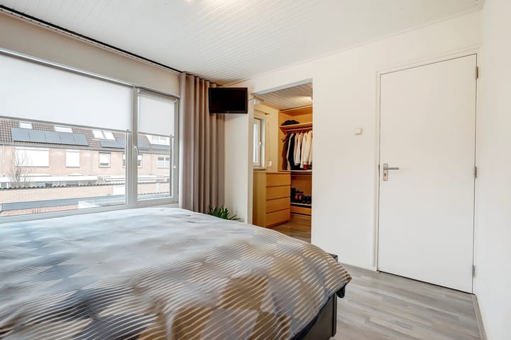 Photo 19 of Koningin Julianastraat 21