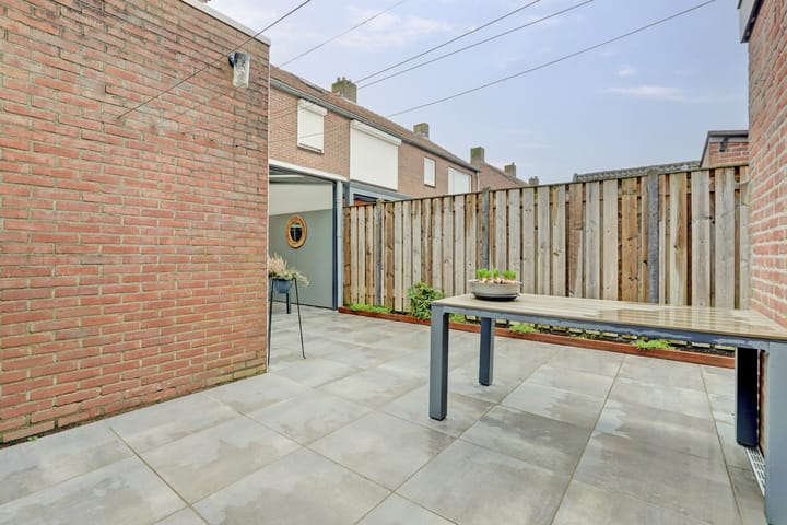 Photo 31 of Koningin Julianastraat 21