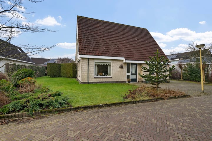 Foto 12 van Woudsingel 14