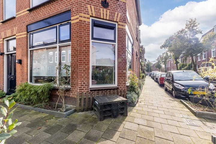 Photo 5 of Colensostraat 34