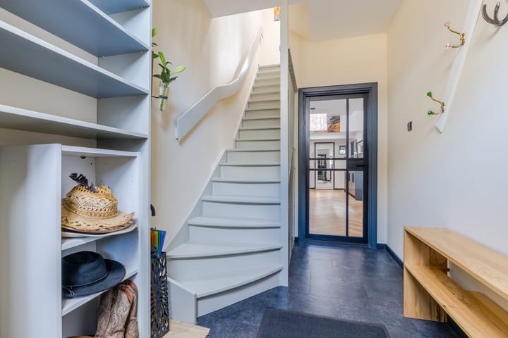 Photo 9 of Colensostraat 34